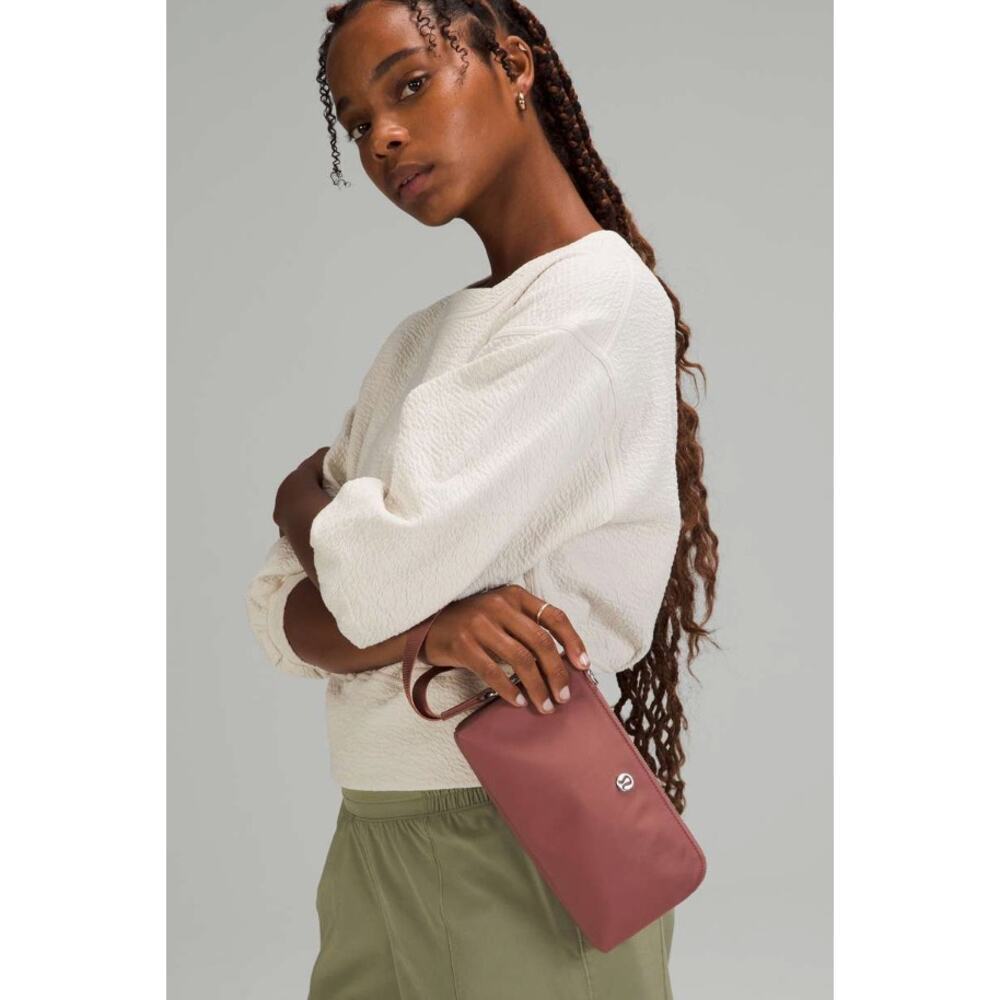 Lululemon Now and Always Pouch